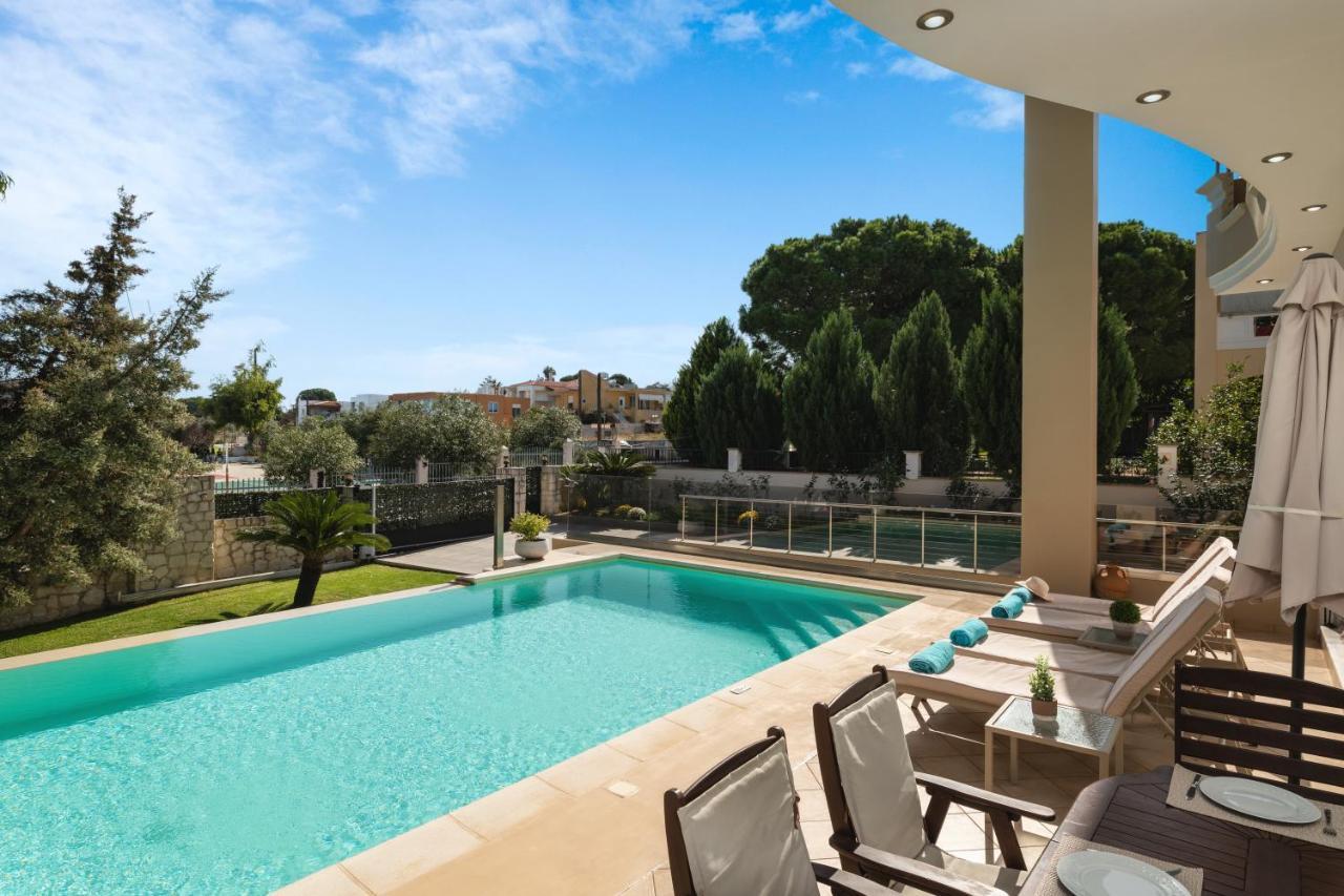 Cedar Tree Villa Kounoupidhianá エクステリア 写真